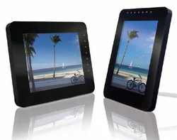 Toshiba fotoramecek Gigaframe L80 8,4" 400:1/220nit/128MB/SDHC,MMC,xD,MS/USB/Repro/CZ