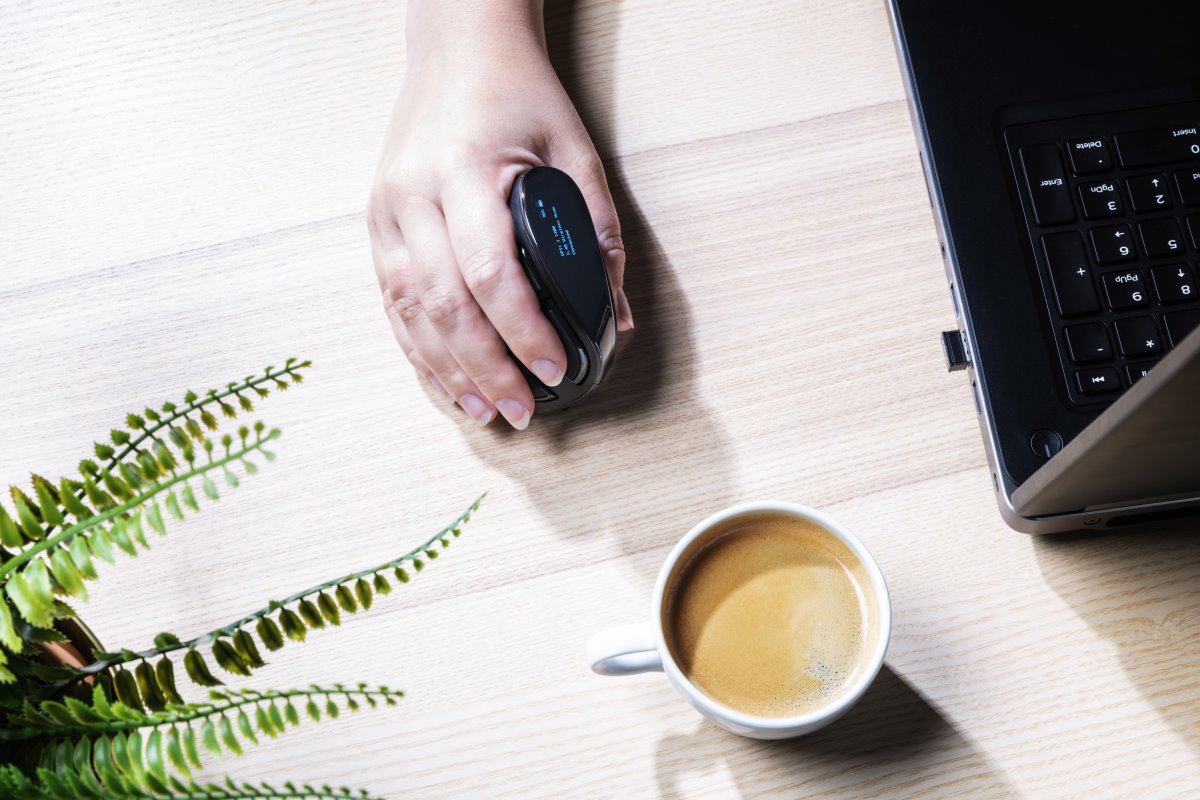 Trust Voxx Rechargeable Ergonomic Wireless Mouse 23731