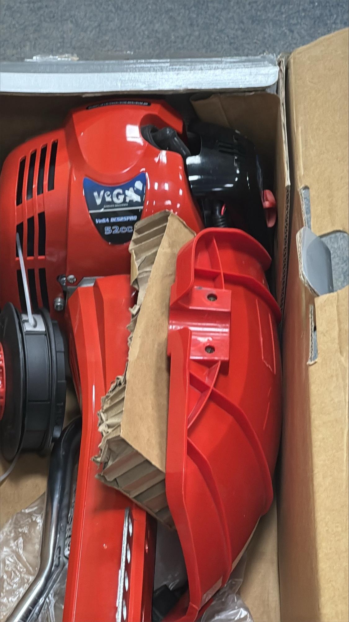 VeGA BC525PRO Benzinový profi křovinořez 2-takt, 2.2kw
