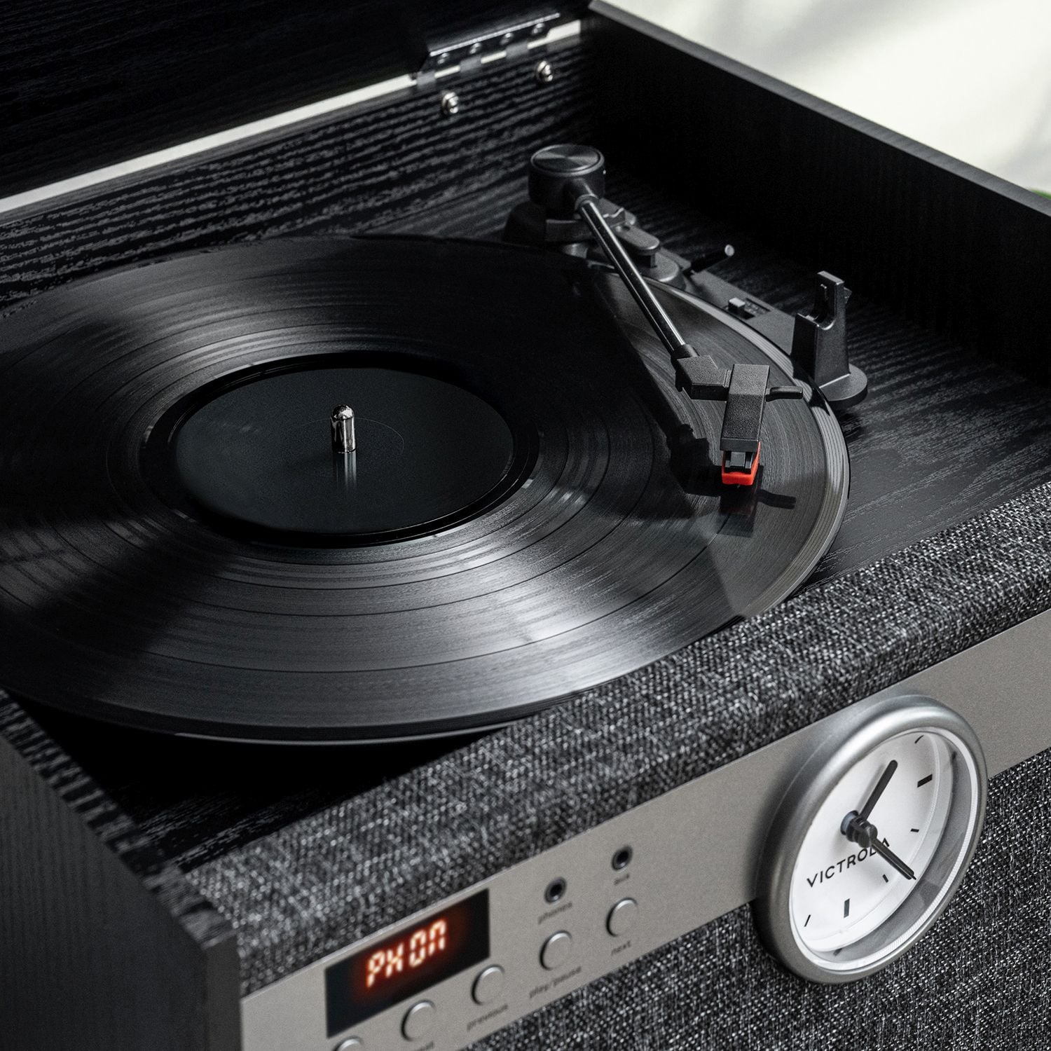 Victrola VTA-830SB-BLK-INT Century Signature 6v1 gramofon černý
